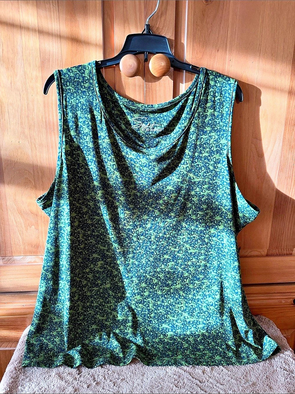 Avenue Abstract Tank Green/Navy Size 22/24 Plus Size
